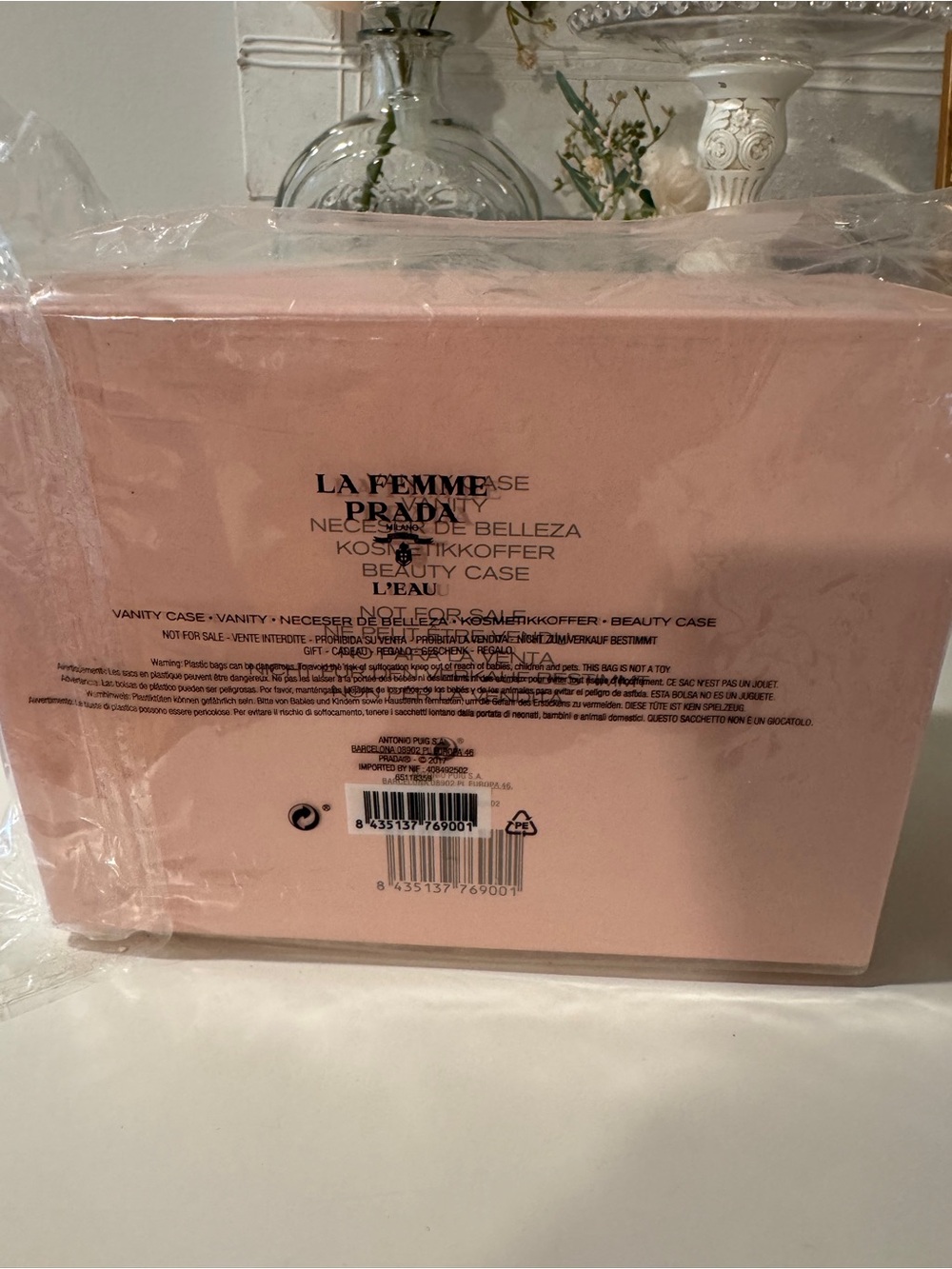 Prada Pink La Femme Cosmetic Case - Picture 2 of 14